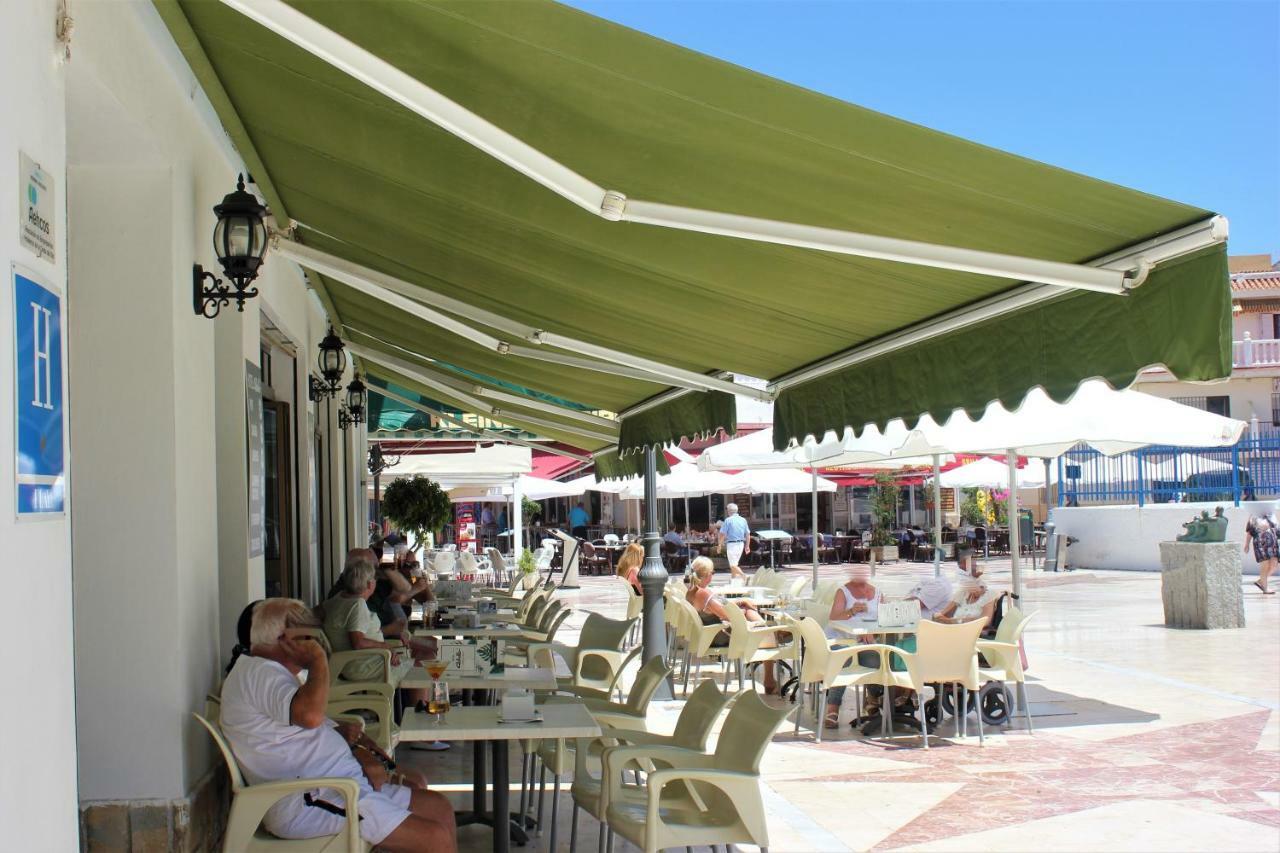 Hotel Cabello Torremolinos Bagian luar foto