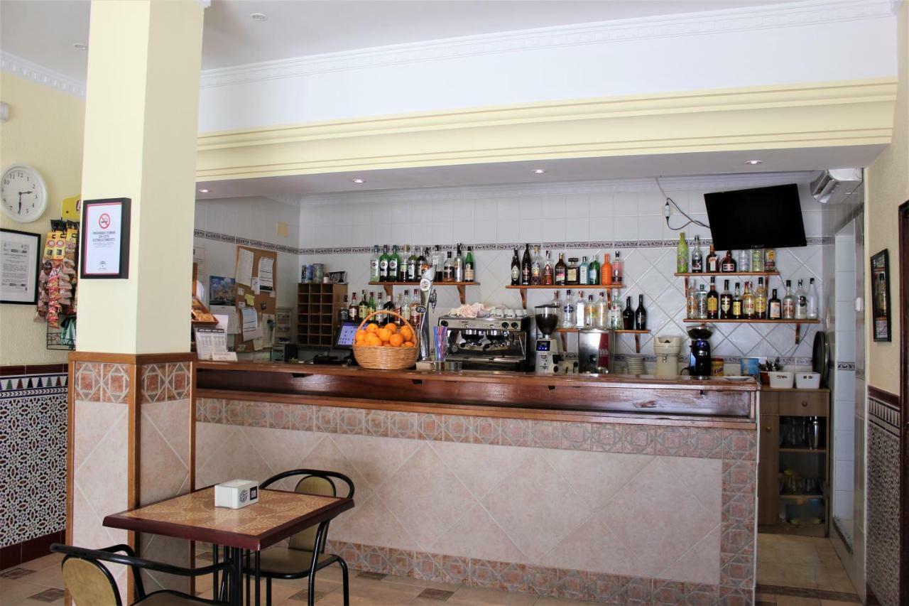 Hotel Cabello Torremolinos Bagian luar foto