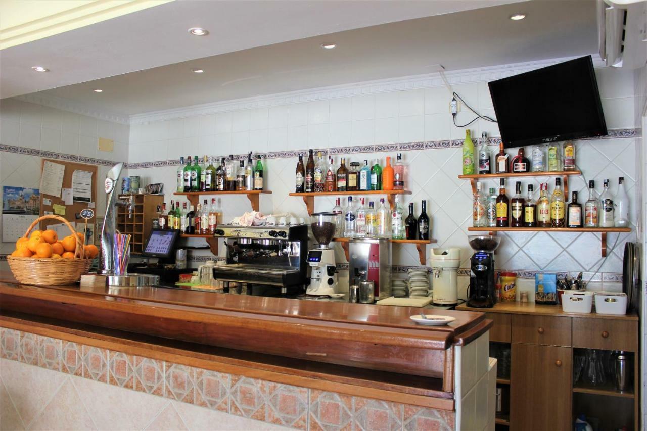 Hotel Cabello Torremolinos Bagian luar foto