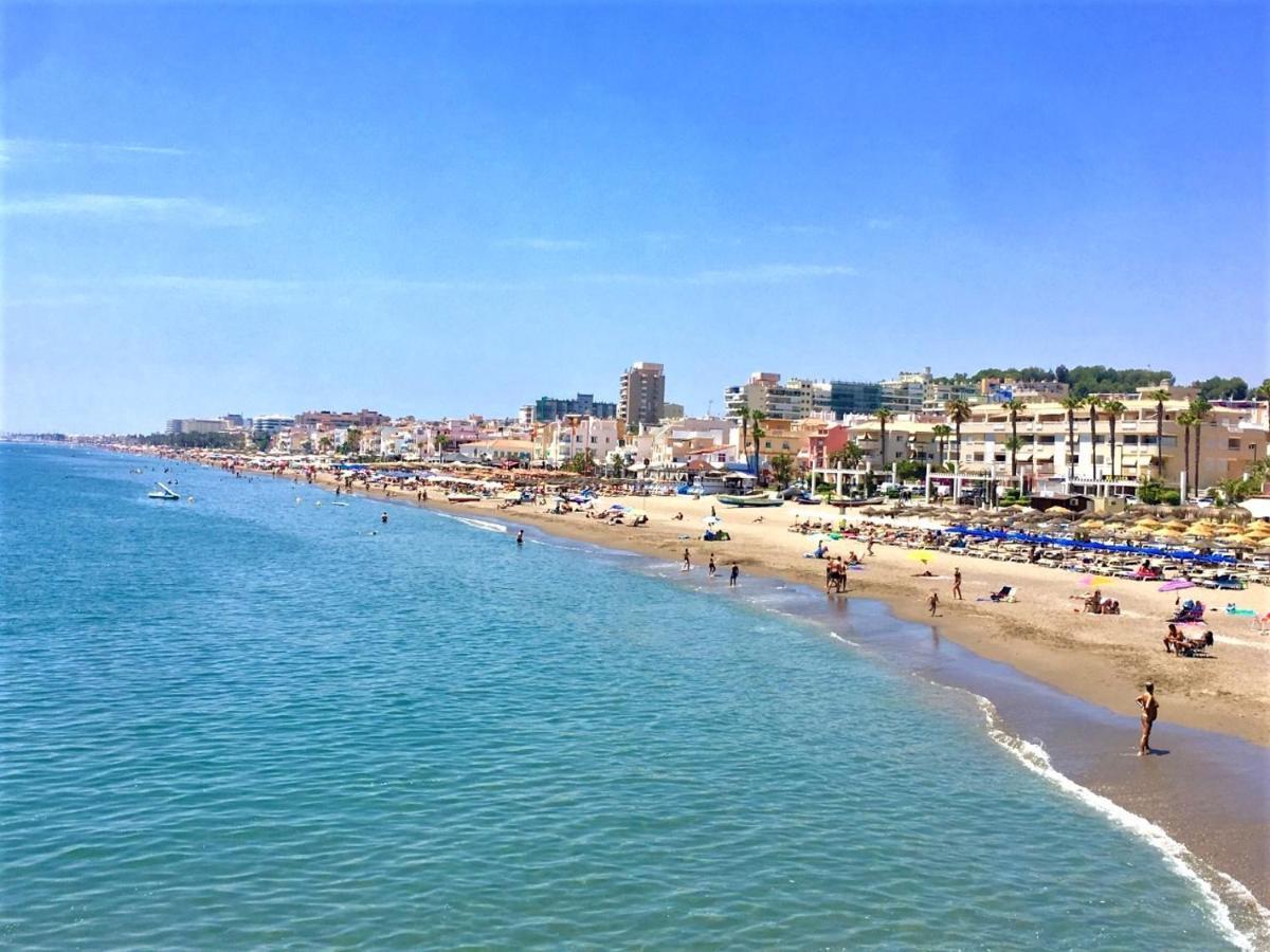 Hotel Cabello Torremolinos Bagian luar foto