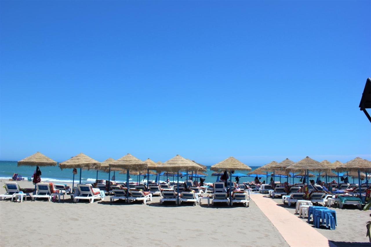 Hotel Cabello Torremolinos Bagian luar foto