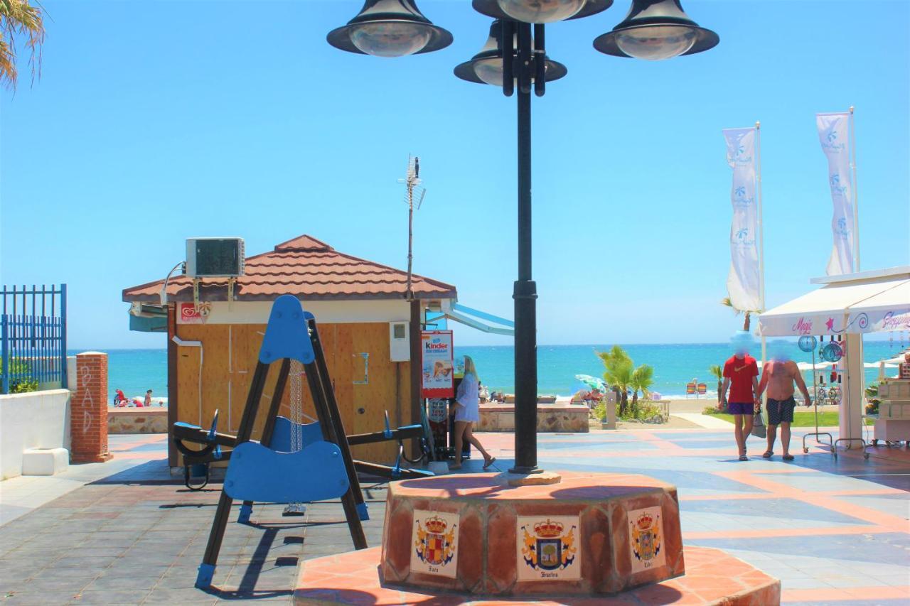 Hotel Cabello Torremolinos Bagian luar foto